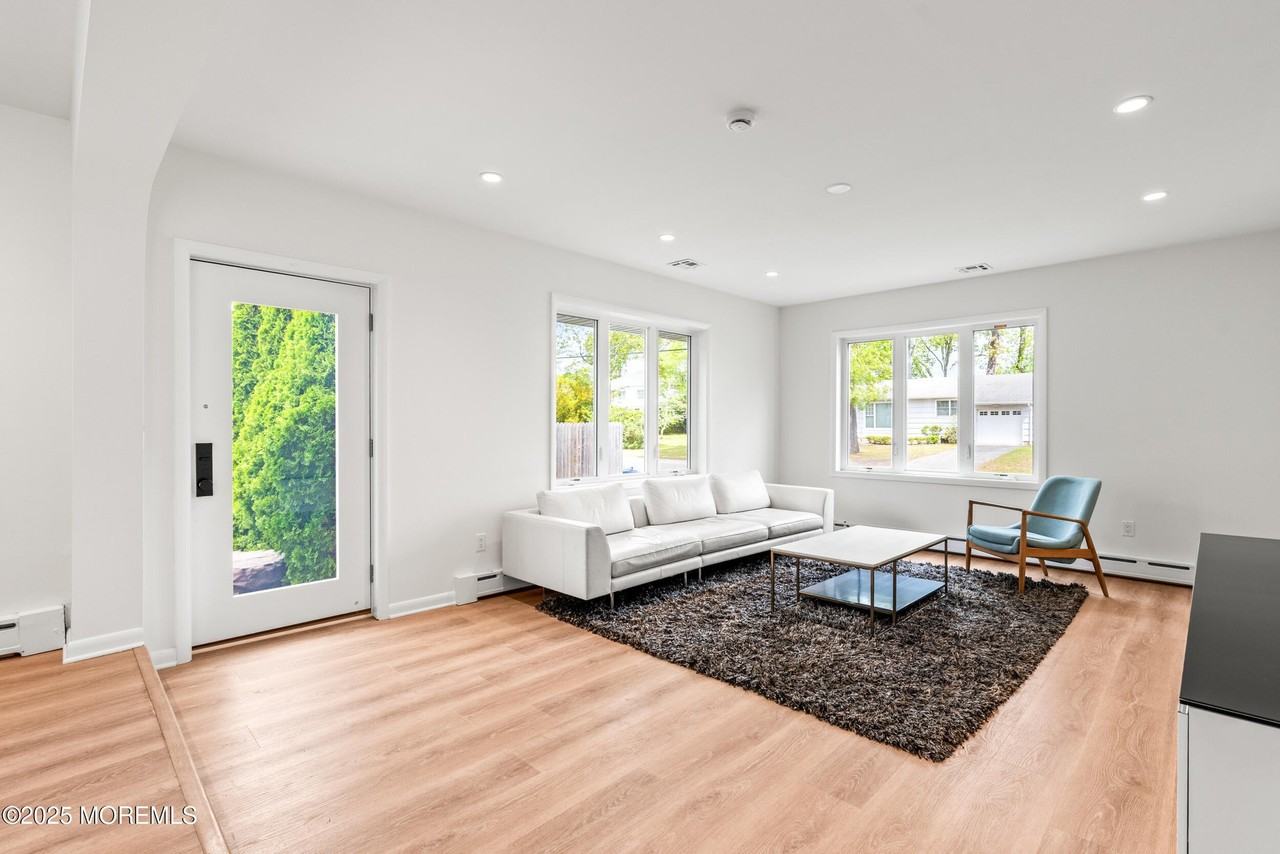 1 Wilson Ave - Photo 7 of 45