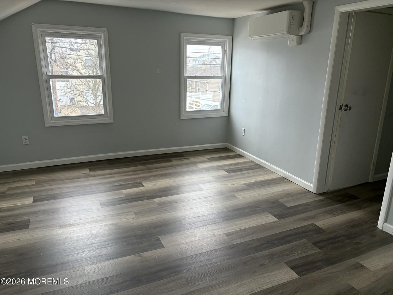 707 Florence Ave - Photo 2 of 8