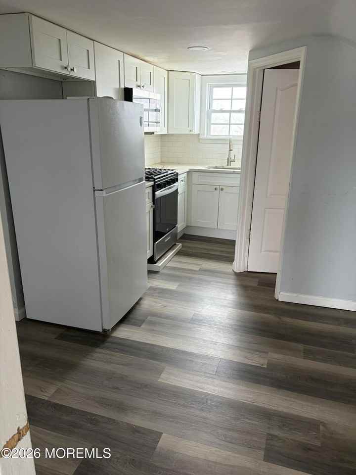 707 Florence Ave - Photo 4 of 8