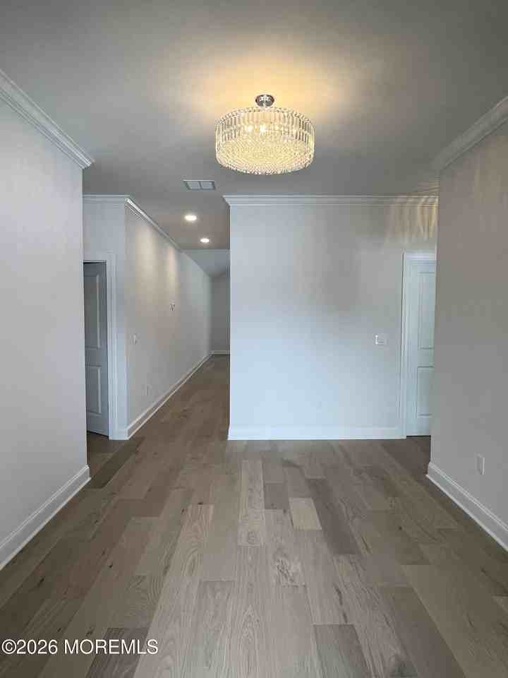 10 1/2 Johnson Ave - Photo 3 of 31