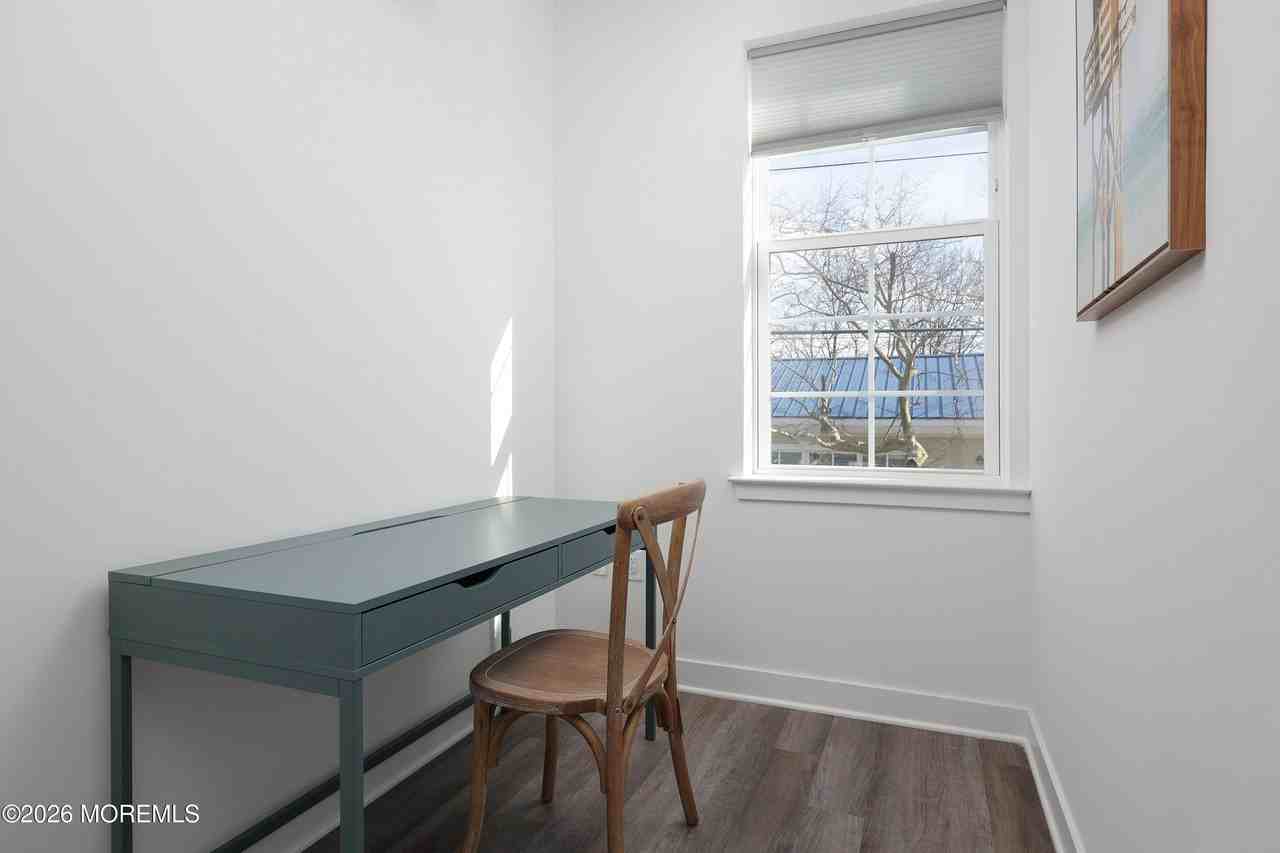 6 W End Ct Unit 211 #211 - Photo 7 of 15