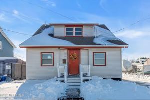 featured image of 94 Maplewood Ave