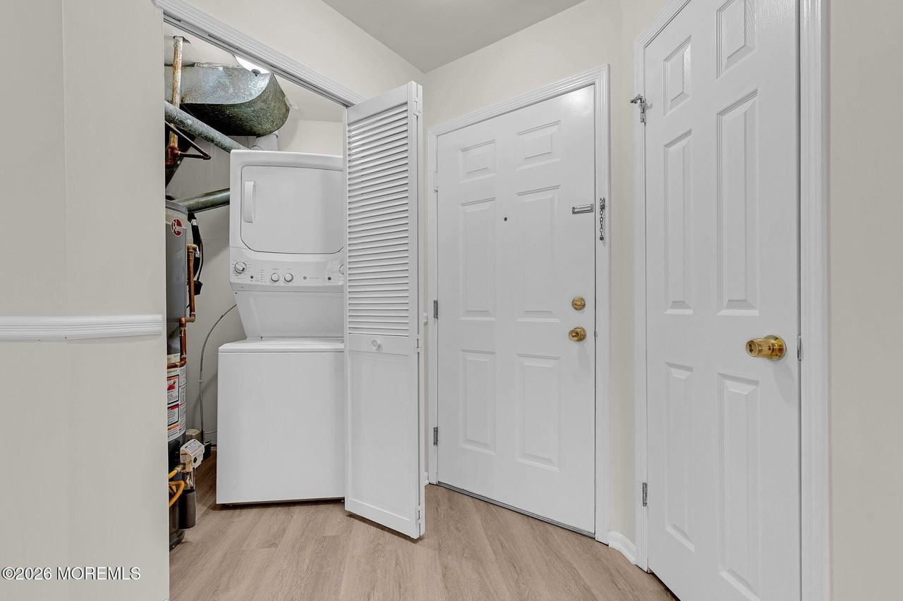 12 High Pointe Way - Photo 6 of 31