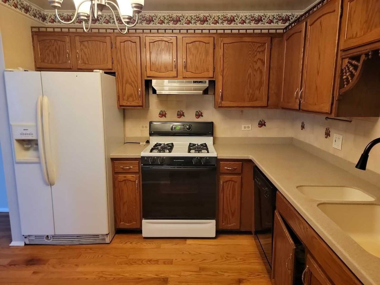 877 Cross Creek Dr N Unit B1 #B1 - Photo 4 of 11