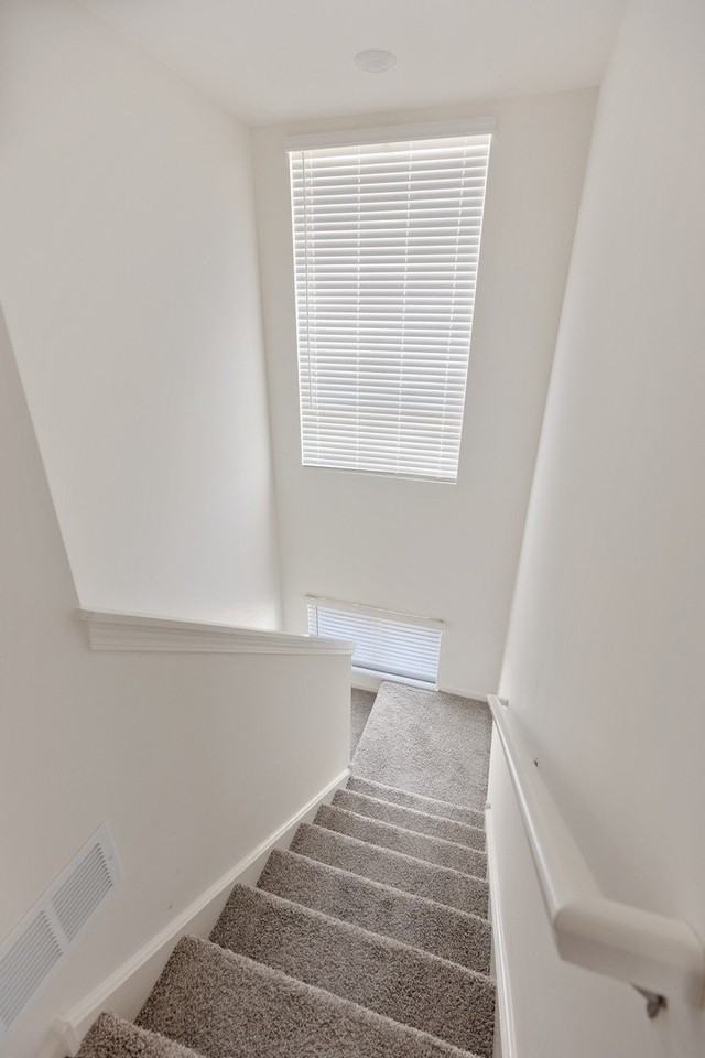 2251 Parkside Dr - Photo 3 of 21