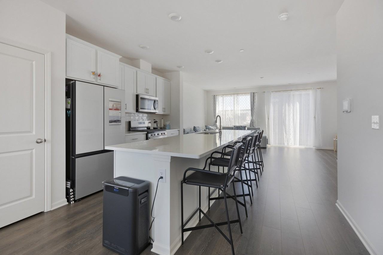 2251 Parkside Dr - Photo 4 of 21