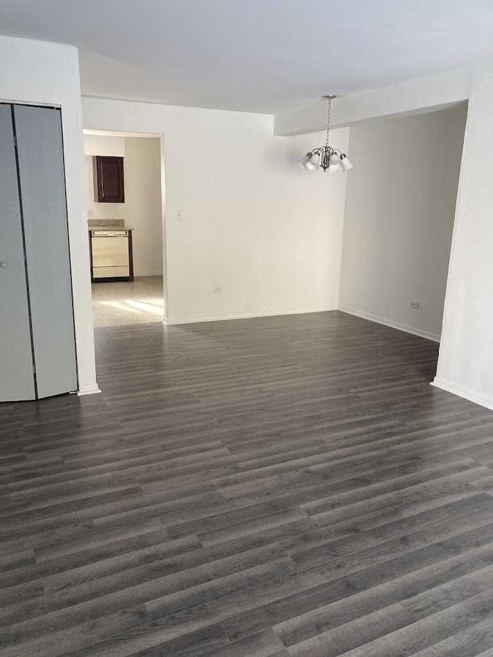 92 Olesen Dr Apt 101 #101 - Photo 3 of 12