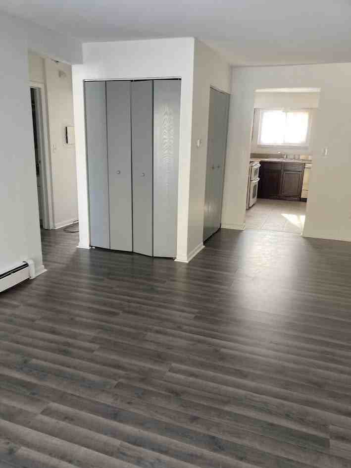 92 Olesen Dr Apt 101 #101 - Photo 4 of 12