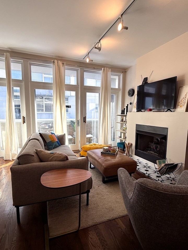 943 W Huron St Unit E #E - Photo 5 of 22