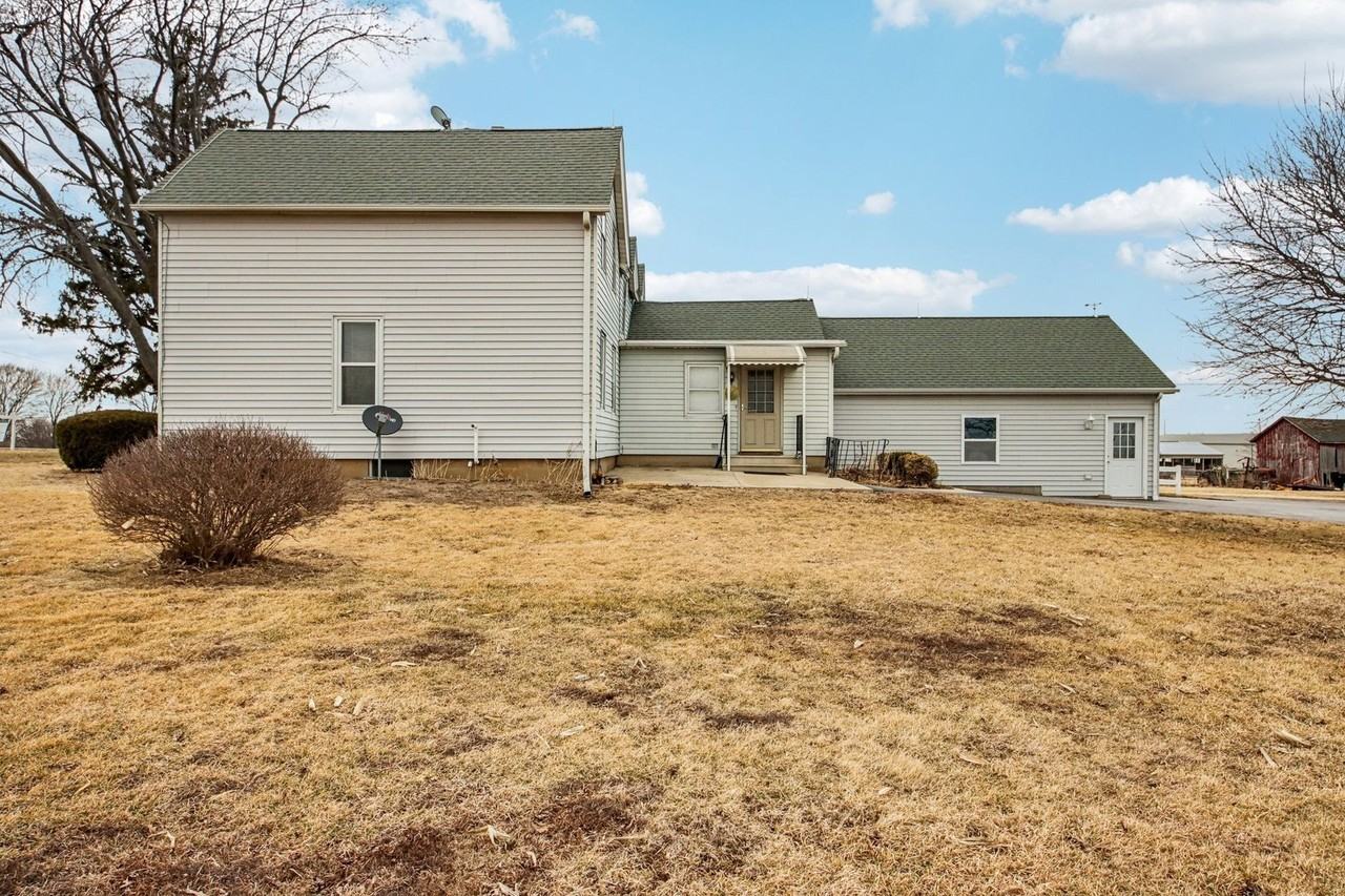 11N455 Tower Rd - Photo 6 of 36