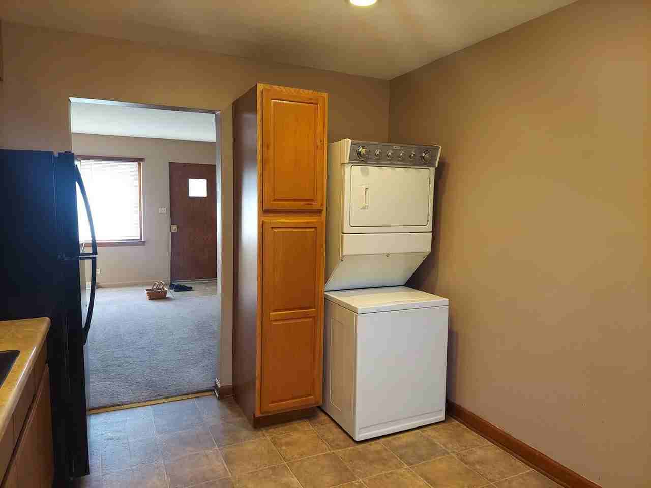 711 S West St Apt 4 #4 - Photo 4 of 9