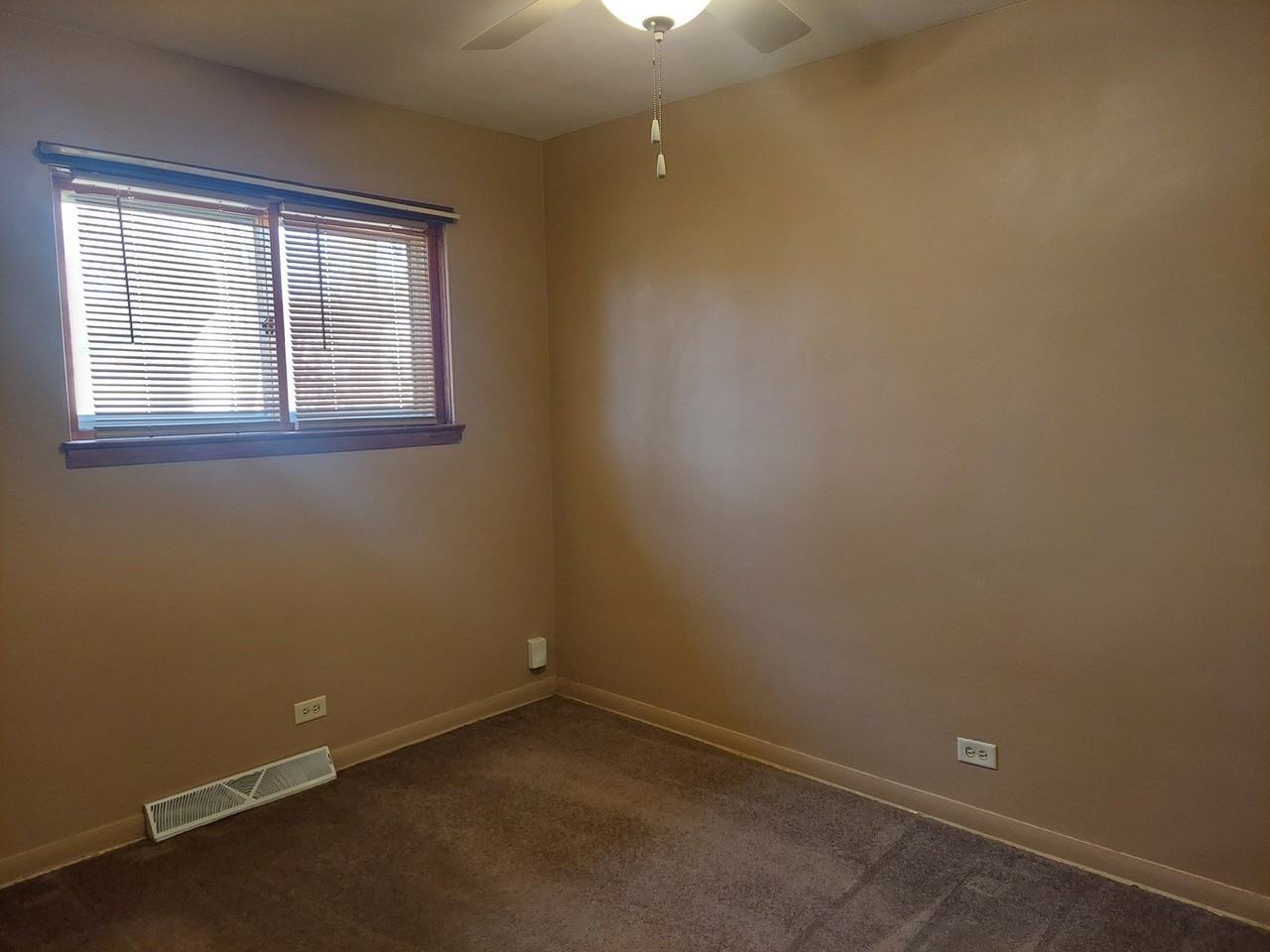 711 S West St Apt 4 #4 - Photo 7 of 9