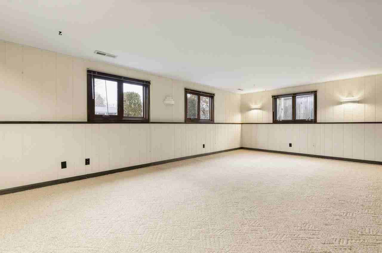 5746 Berwick Pl - Photo 6 of 19