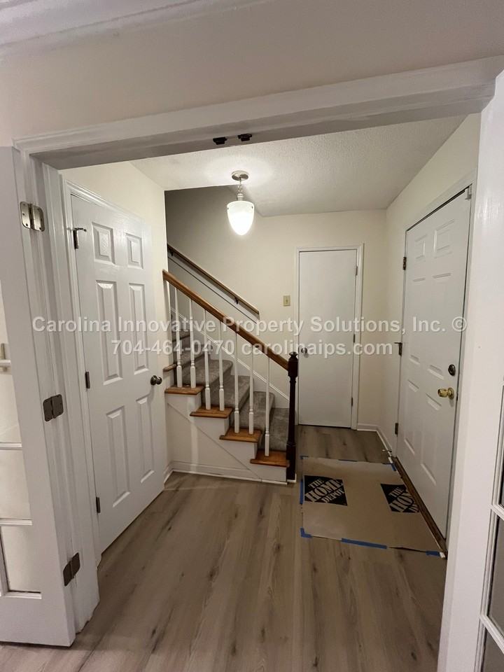 4535 Dawnwood Dr #1 - Photo 5 of 30