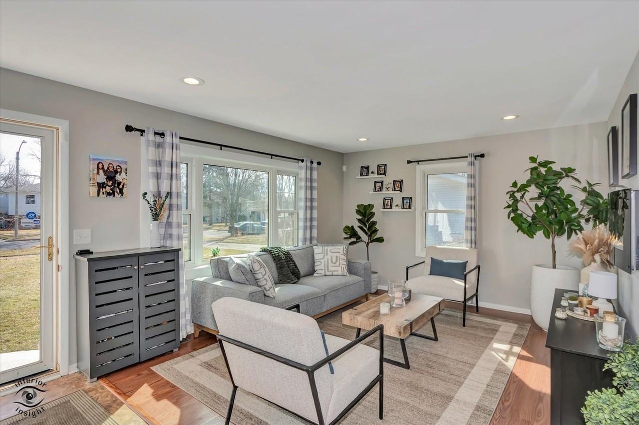 1924 Forrest Blvd - Photo 5 of 27