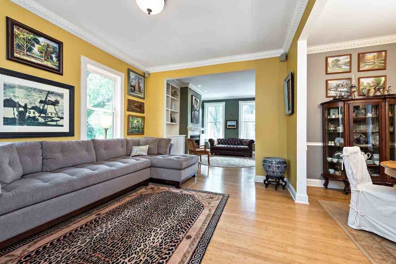 1519 N Elk Grove Ave Unit 2 #2 - Photo 6 of 20