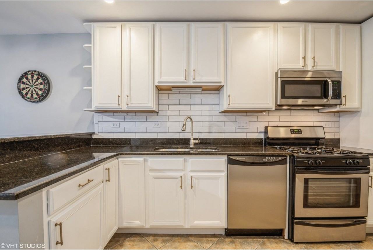 3407 W Hollywood Ave Apt 2 #2 - Photo 5 of 12