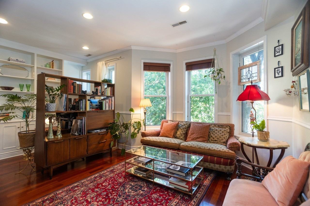 2848 N Albany Ave Apt 3s #3S - Photo 3 of 23