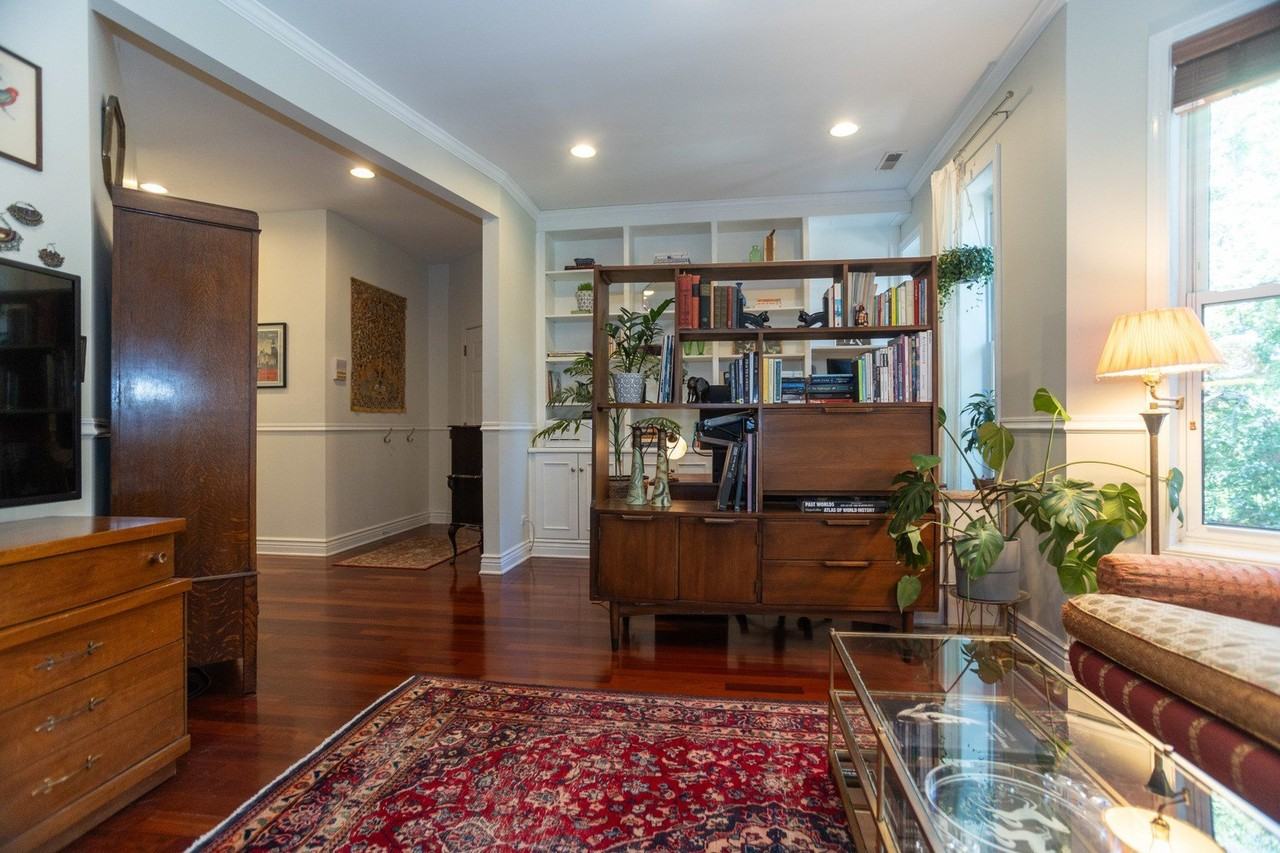 2848 N Albany Ave Apt 3s #3S - Photo 4 of 23