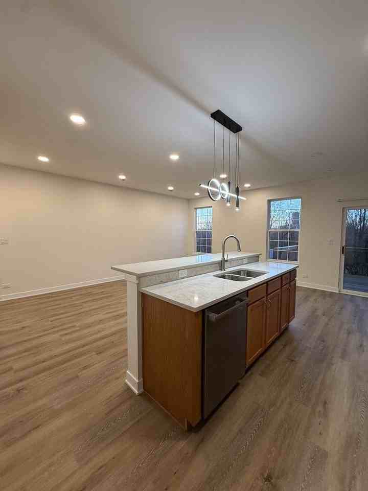 16212 Golfview Dr - Photo 7 of 12