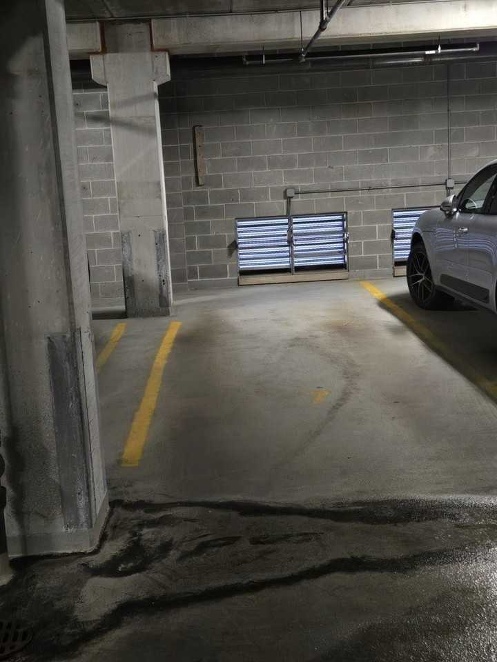 811 W 15th Pl Unit 703 #703 - Photo 3 of 20