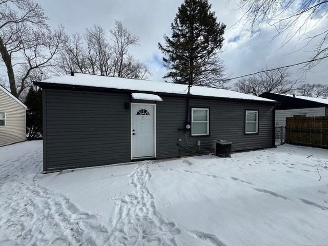 16752 Artesian Ave - Photo 2 of 20