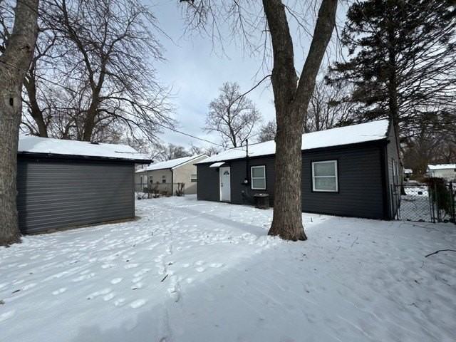 16752 Artesian Ave - Photo 3 of 20