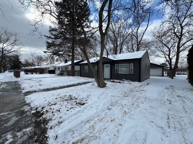 16752 Artesian Ave - Photo 4 of 20