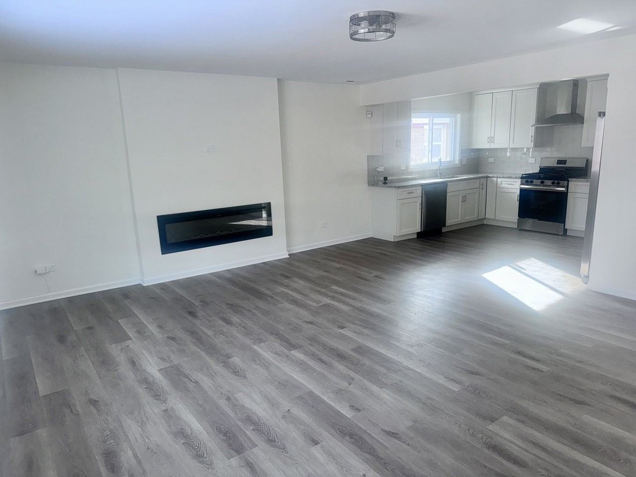 15119 Meadow Ln - Photo 7 of 23