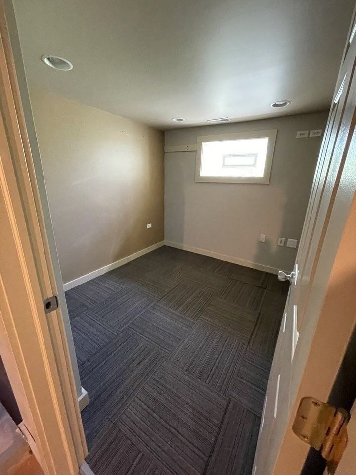 325 Columbia Ave - Photo 4 of 15