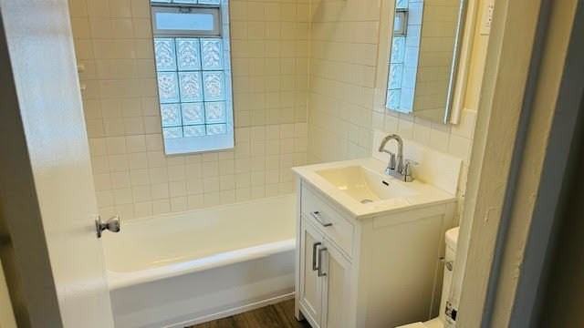 12827 Irving Ave Apt 6 #6 - Photo 7 of 7