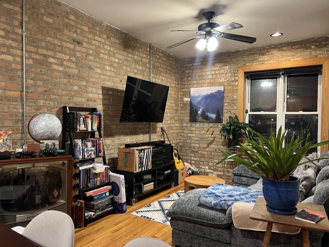 2747 W Le Moyne St Apt 3 #3 - Photo 5 of 12