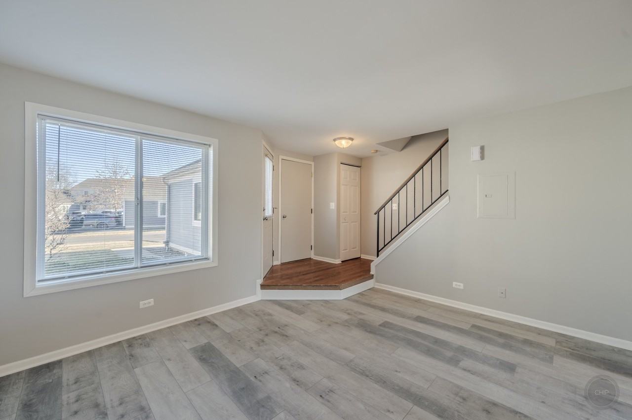 2722 Wilshire Ct Unit 2722 #2722 - Photo 4 of 25