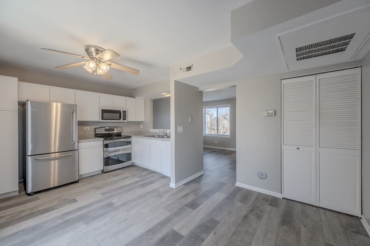 2722 Wilshire Ct Unit 2722 #2722 - Photo 7 of 25