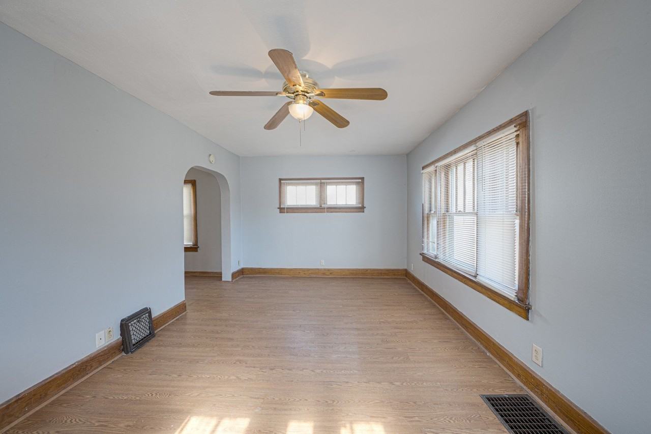 2308 Fremont St - Photo 2 of 19