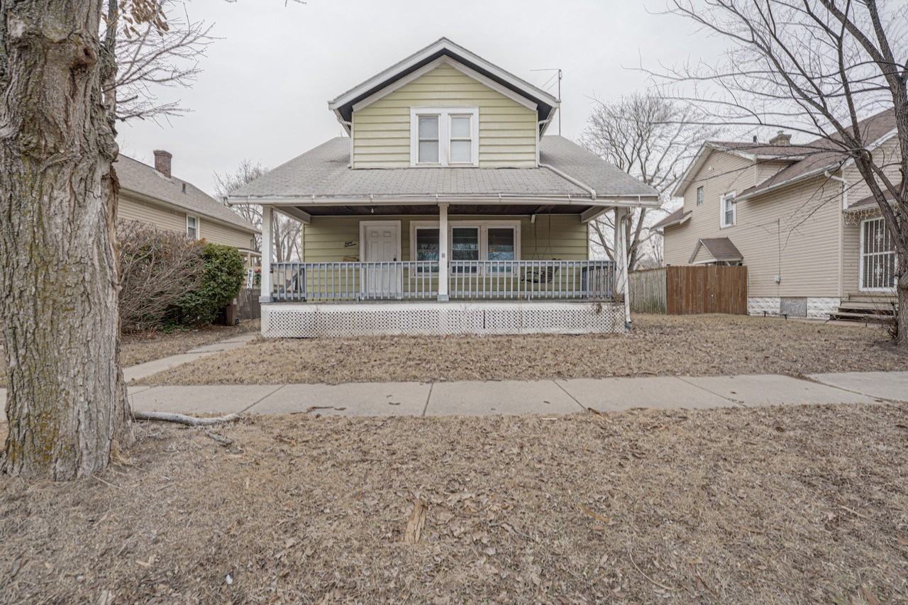 814 22nd Ave - Photo 2 of 26