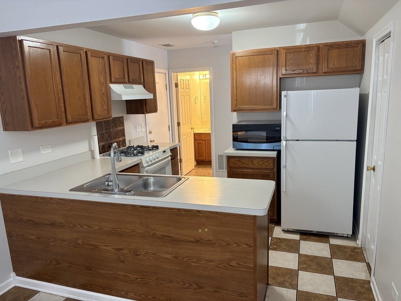 647 Beaver Ct Unit 647 #647 - Photo 4 of 13