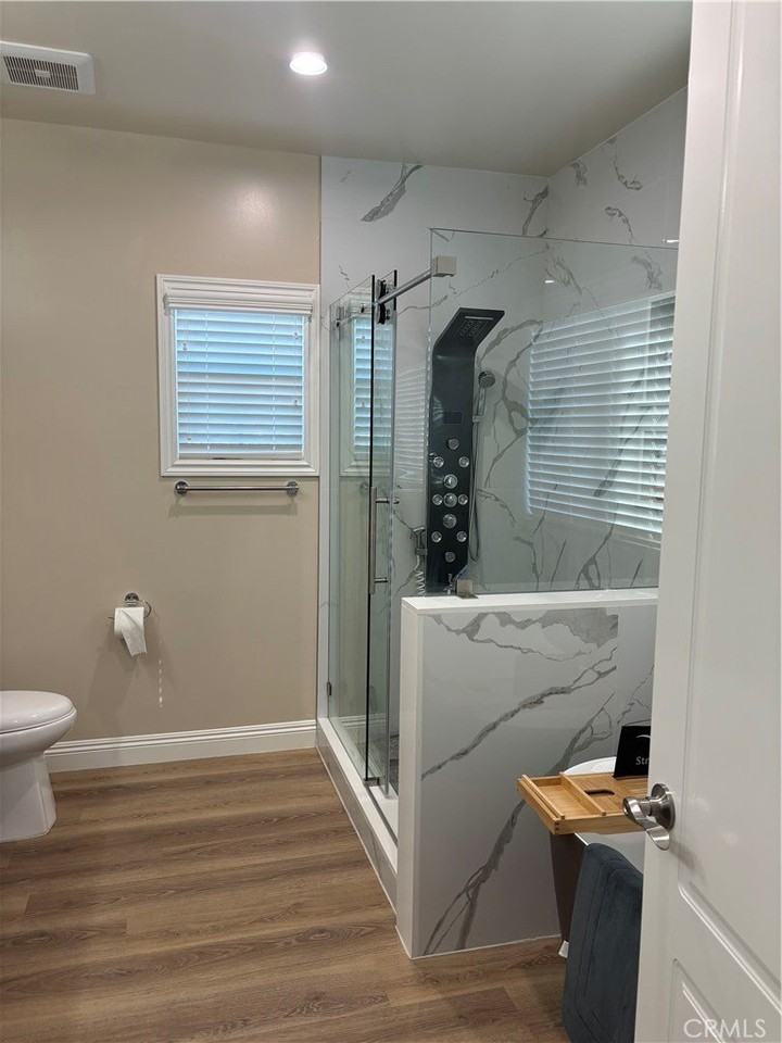 2028 S Chapel Ave - Photo 6 of 22