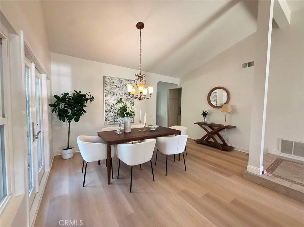 13 Grant - Photo 2 of 20