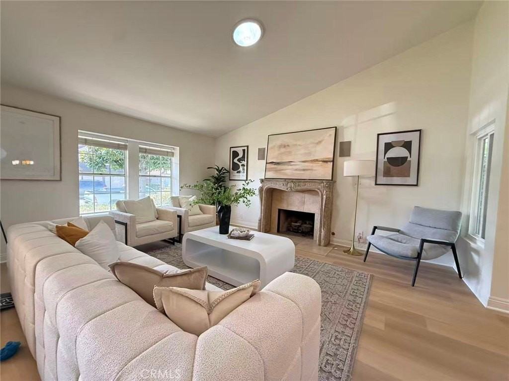 13 Grant - Photo 3 of 20