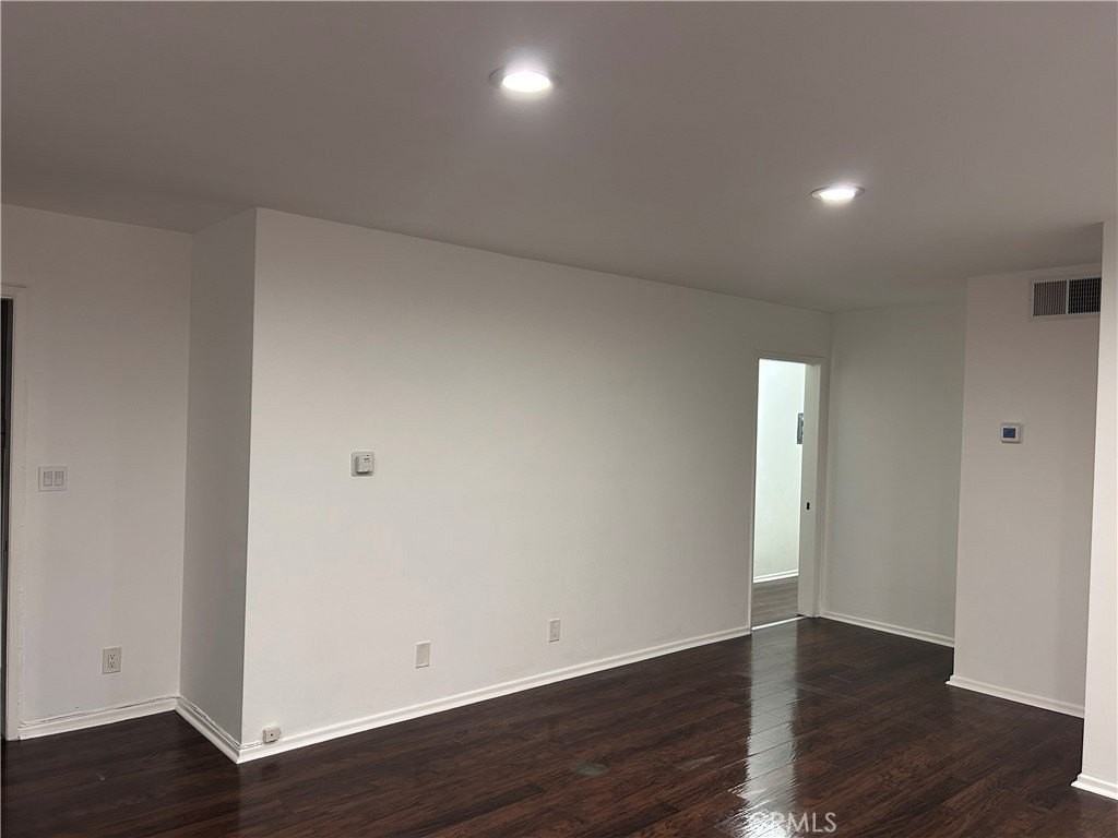 234 W Linden Ave #D - Photo 5 of 16