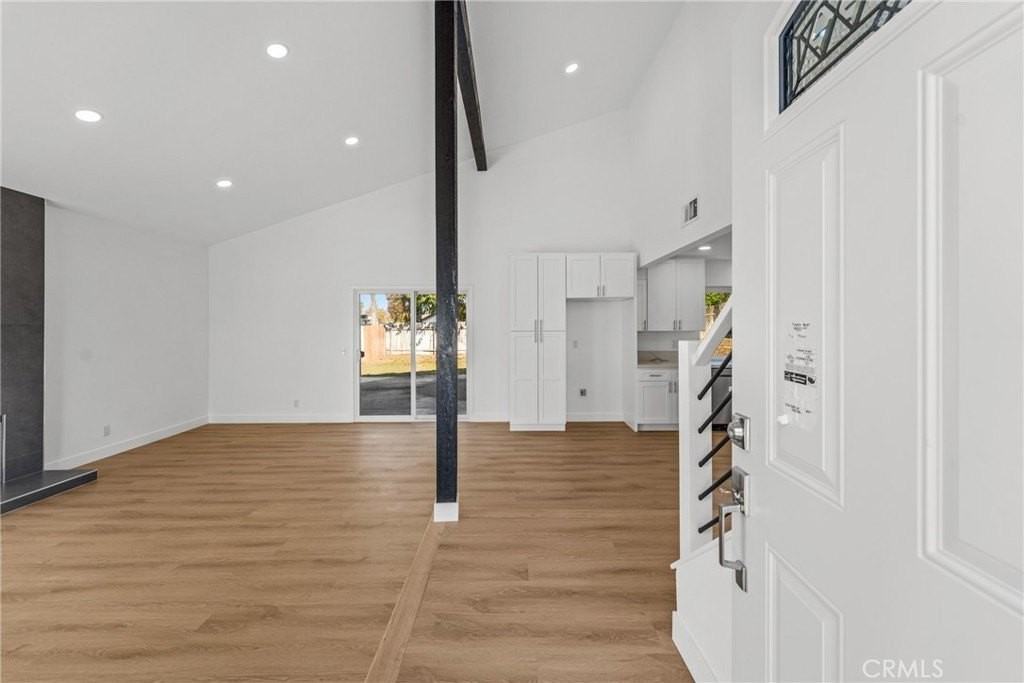 22042 Tanager St - Photo 5 of 42