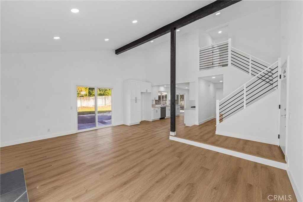 22042 Tanager St - Photo 7 of 42