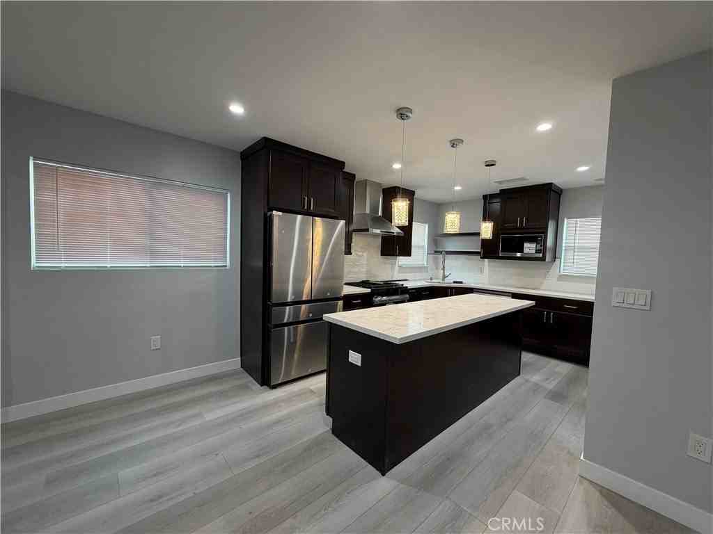 12419 Jersey Ave - Photo 3 of 13