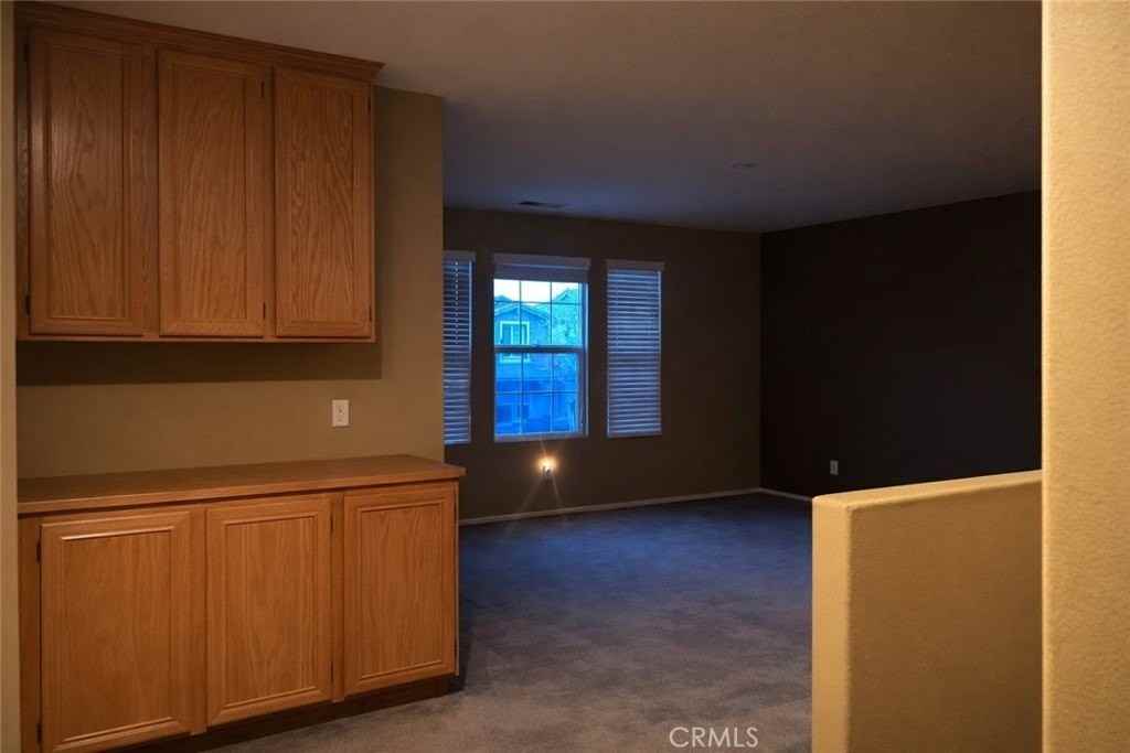 11971 Limestone Ct - Photo 2 of 5