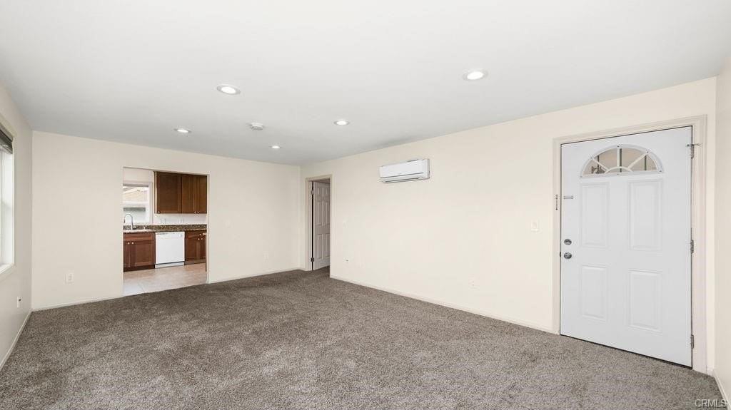 107 N 1st St #C - Photo 6 of 19