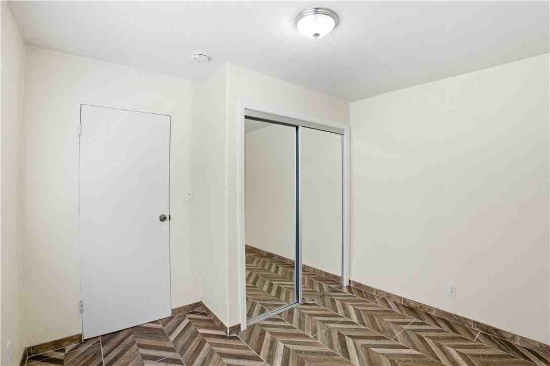 1581 W Chanticleer Rd #B - Photo 6 of 13