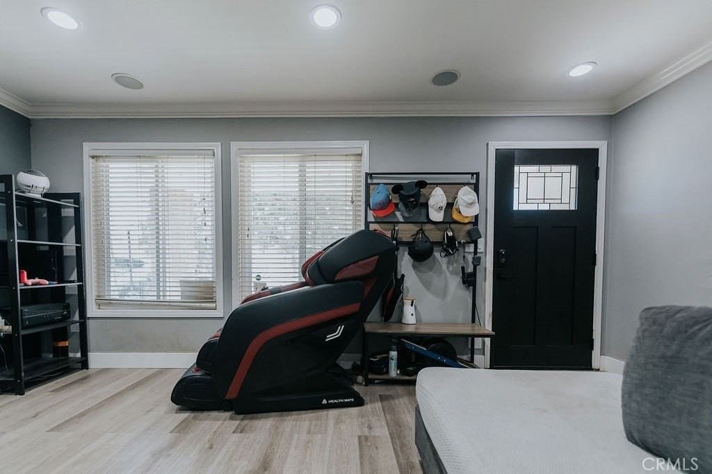 2438 Emerson Dr - Photo 4 of 26