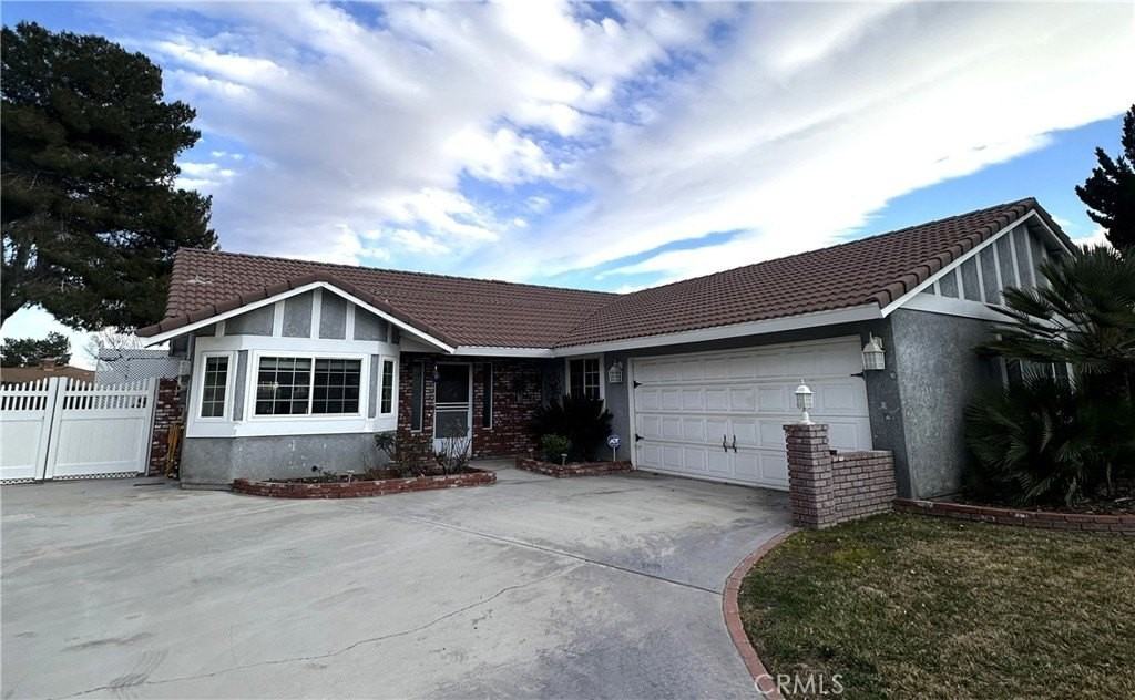 13005 Greensboro Rd - Photo 3 of 26