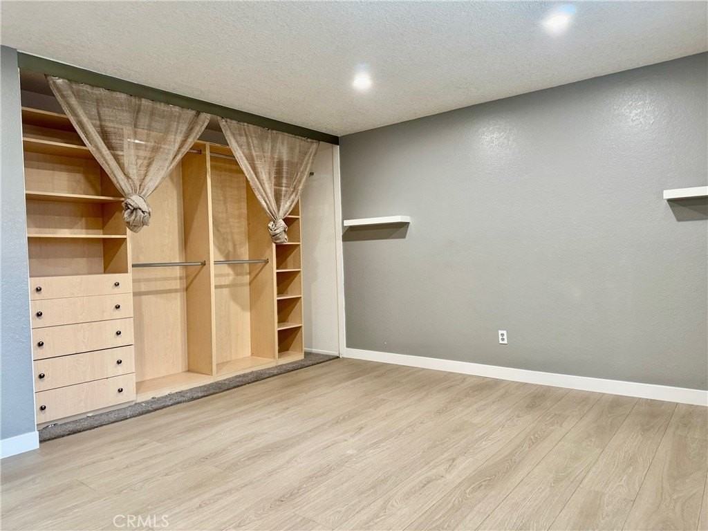 8664 Oak Dr - Photo 7 of 19